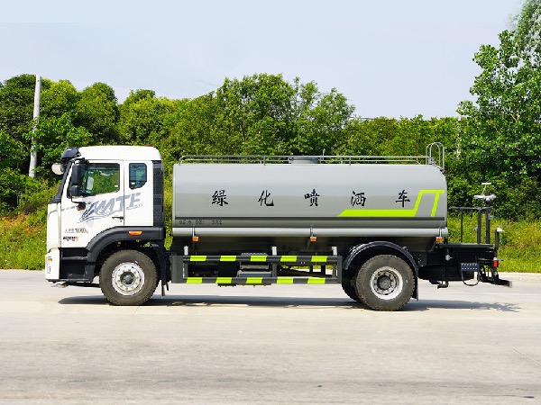 中国重汽豪沃12方环卫洒水罐车｜华威驰乐牌SGZ5180GPSZZ6T5绿化喷洒车｜多功能抑尘车｜15吨洒水车