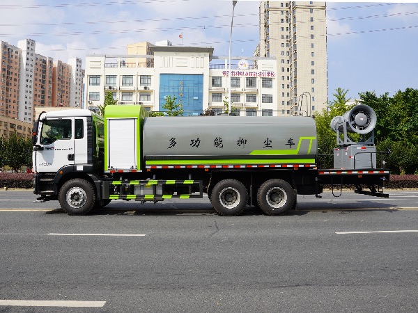 中国重汽-汕德卡6x4后八轮多功能抑尘车｜湖北华威SGZ5255TDYDF6多功能抑尘车｜15-17立方雾炮车