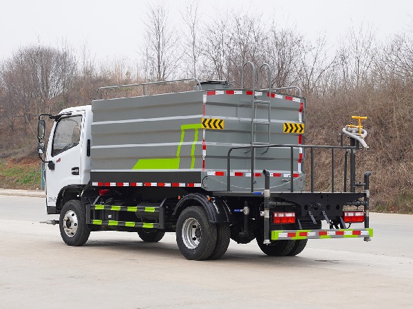 东风多利卡D6洒水车｜4.5吨绿化喷洒车｜福瑞卡F6多功能抑尘车｜5040蓝牌环卫洒水罐车｜环卫作业车