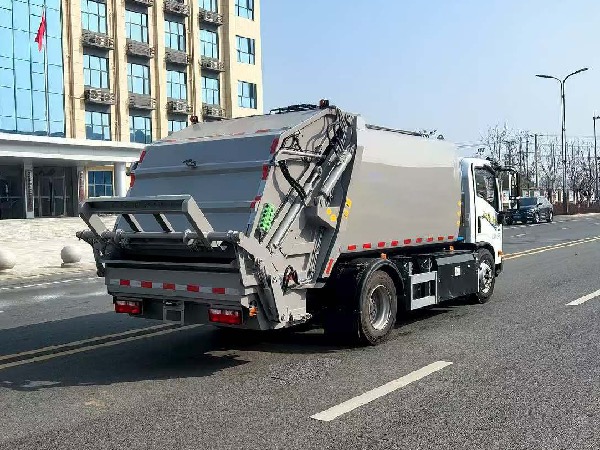 中国重汽成都王牌6-7立方新能源压缩式垃圾车|中国重汽CFC5124ZYSCDWBEV纯电动EV压缩垃圾车